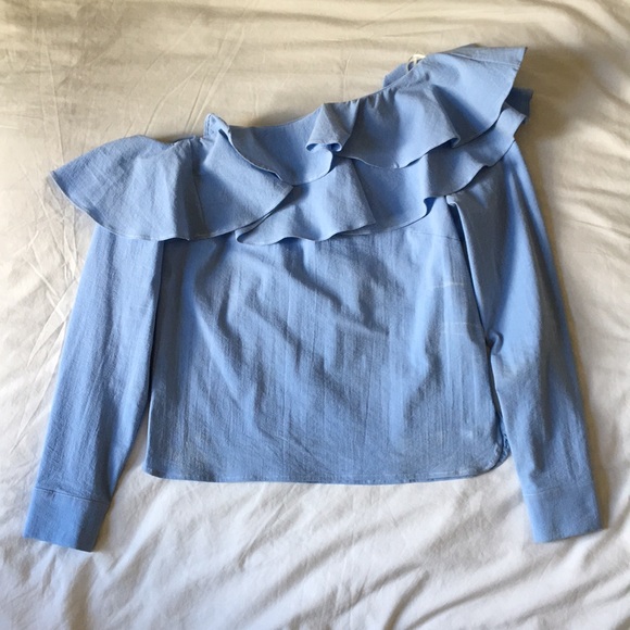 H&M one-shoulder ruffle blouse - Picture 3 of 9